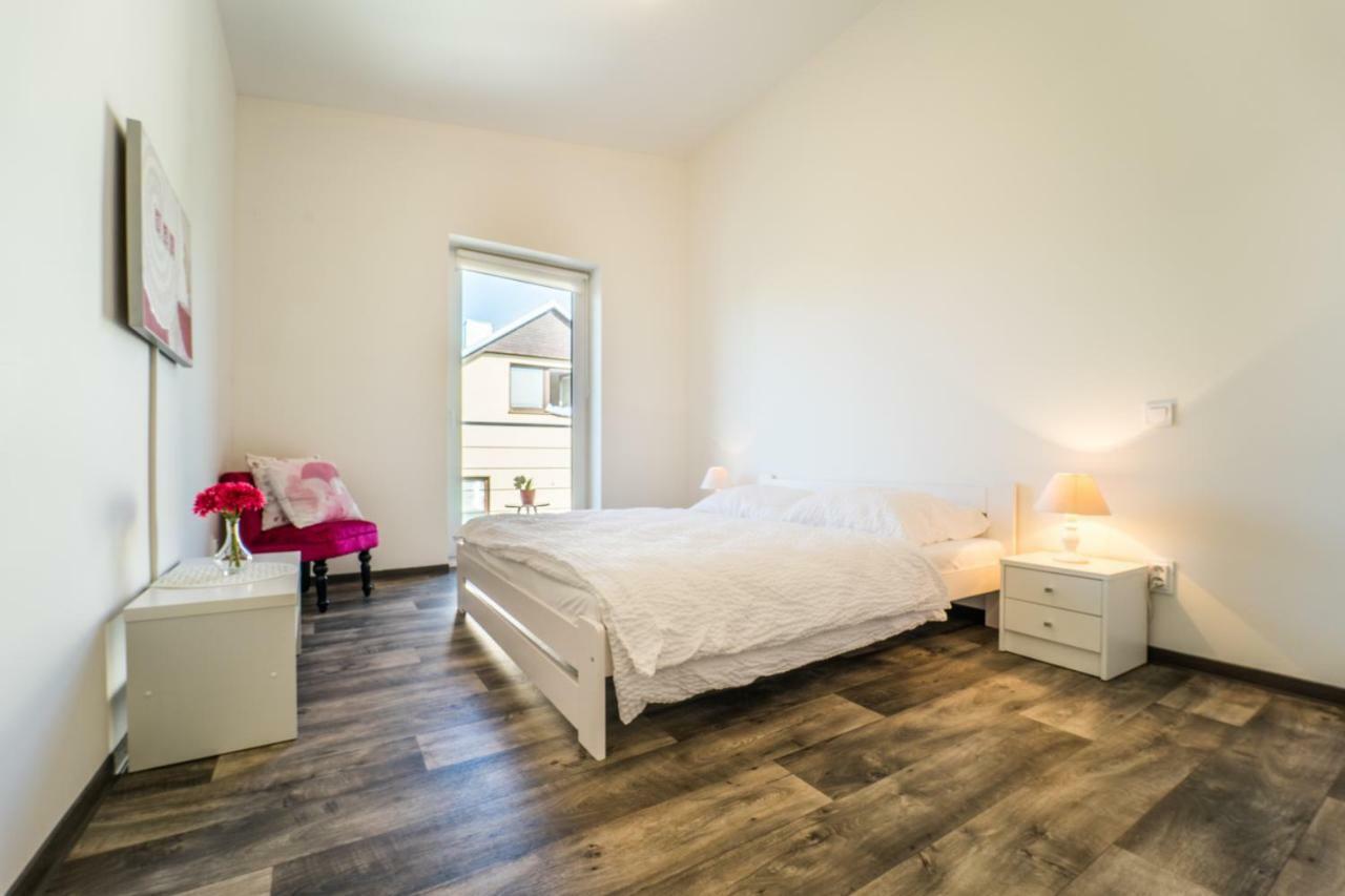 Na Mandlu Hotel Drmoul Bagian luar foto