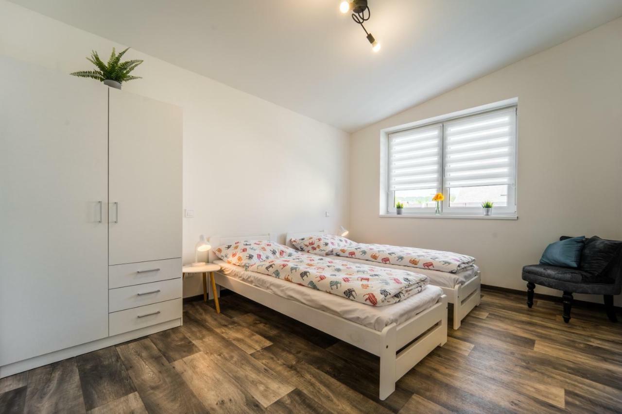 Na Mandlu Hotel Drmoul Bagian luar foto
